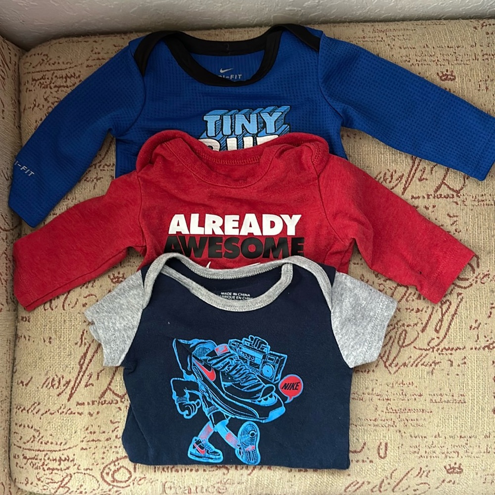 3 piece bodysuits baby Nike